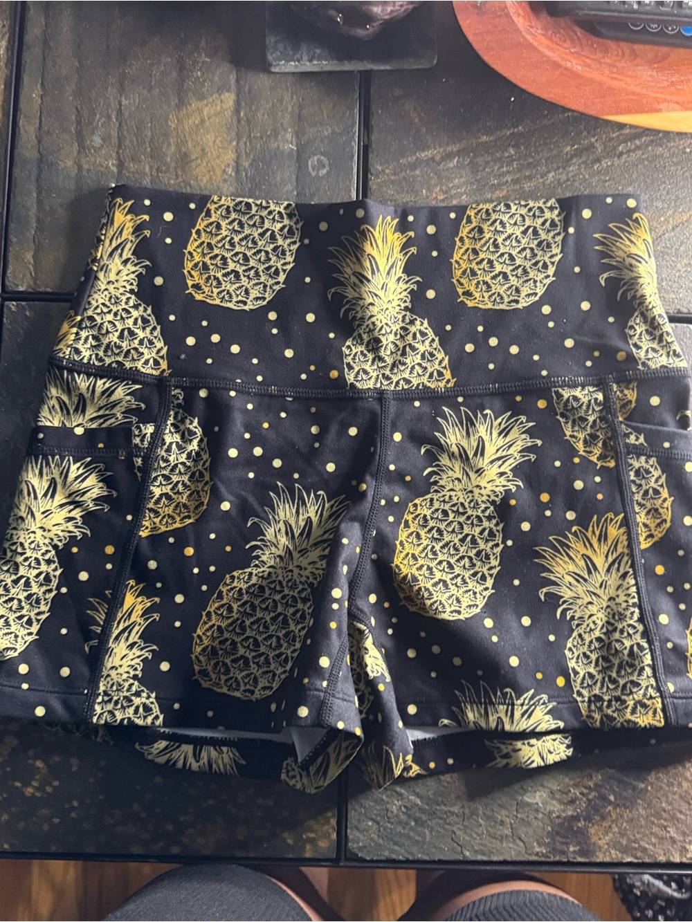 CVG PINEAPPLE SHORTS